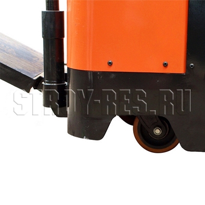 Штабелер самоходный Grost SHED 15/35
